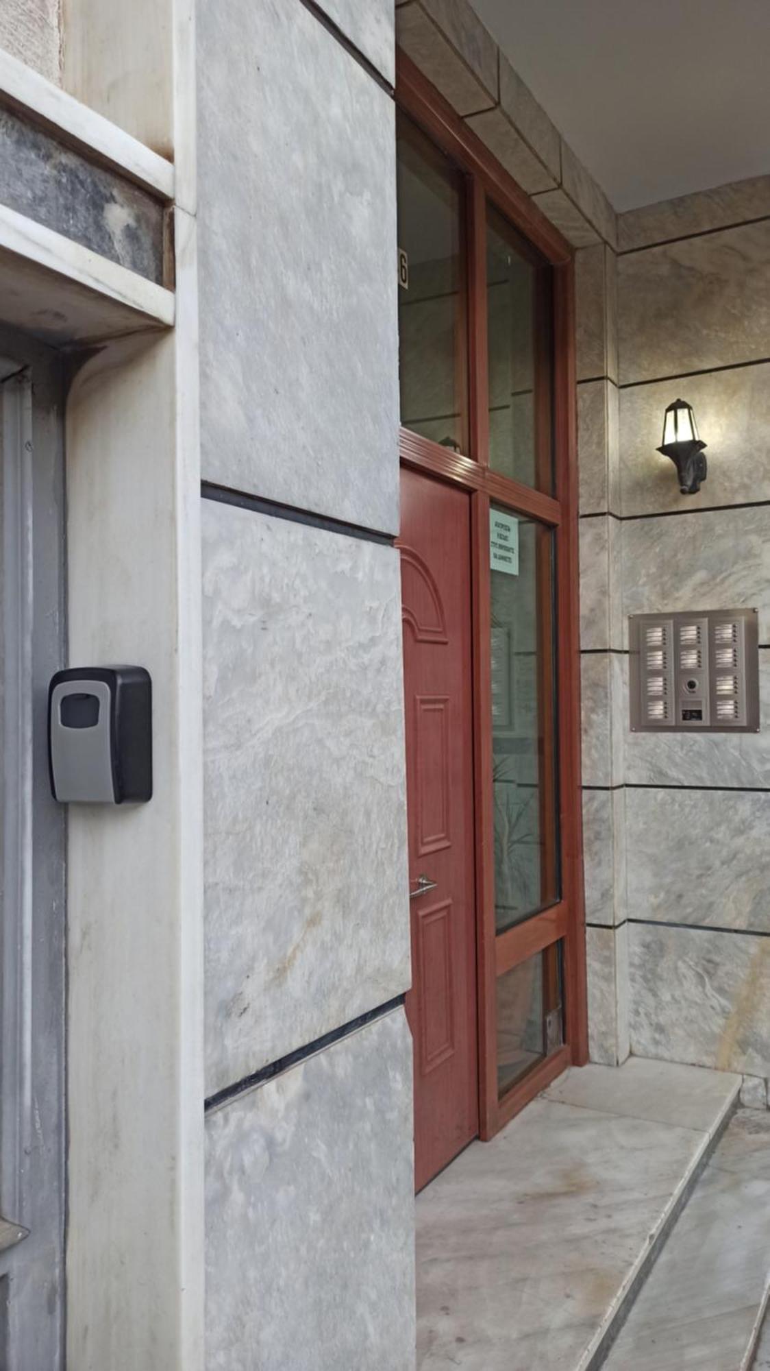 Olvios Attiki Metro Apartment Атина Екстериор снимка